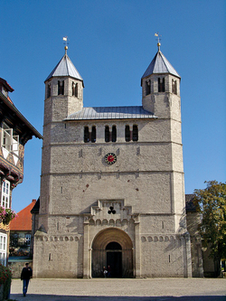 Stiftkirche Bad Gandersheim (Foto: Bad Gandersheim / Kielhorn)