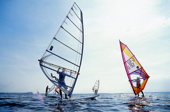Surfer auf dem Steinhuder Meer (Foto: Region Hannover / Thomas Langreder)